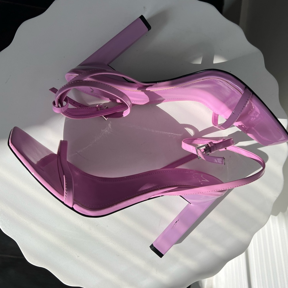 Marc Fisher LTD pink strappy sandals SIZE 9 - Picture 4 of 8